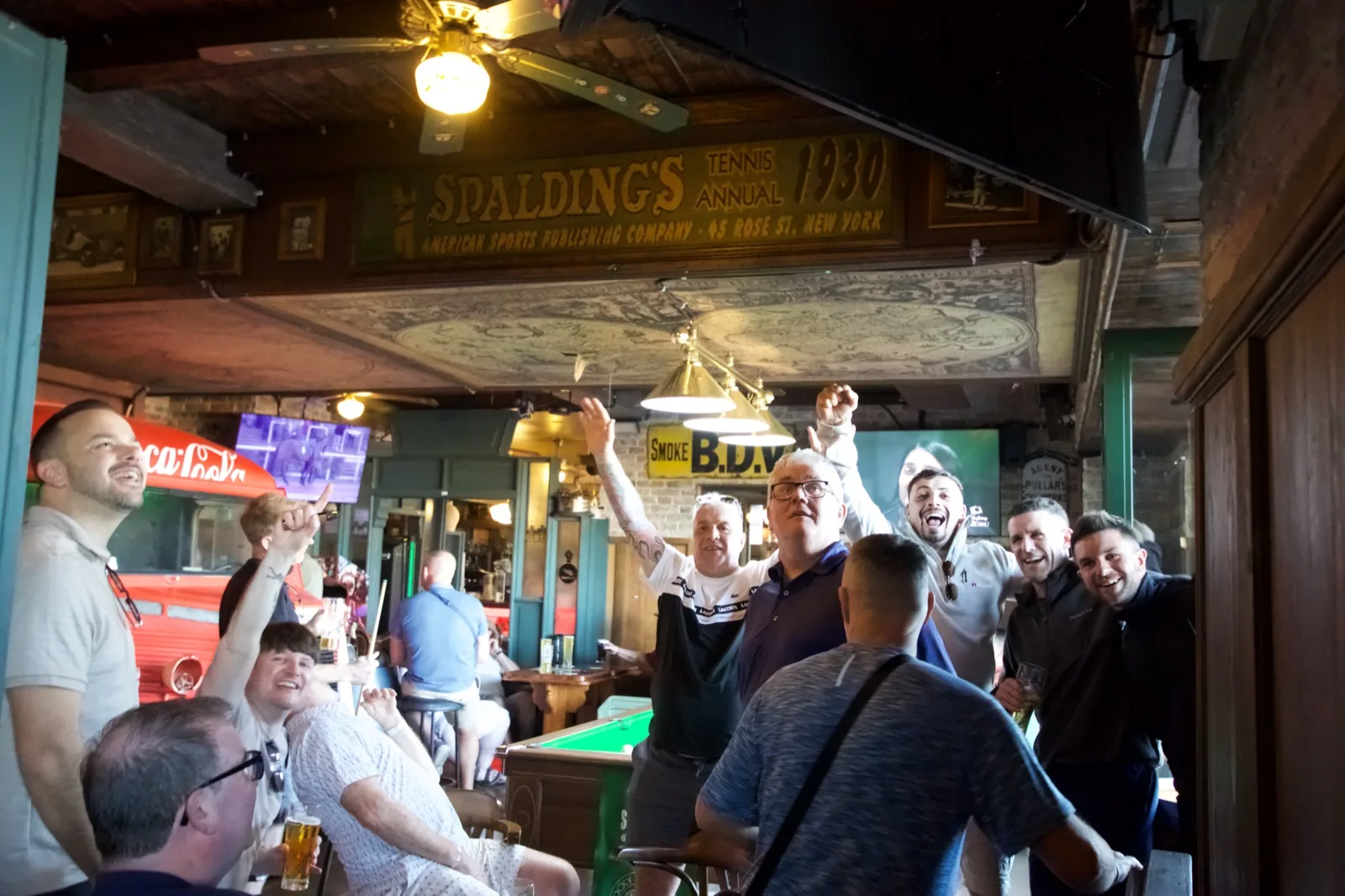 Rocky O'Sullivans bar atmosphere